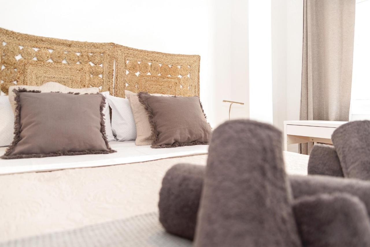 Casa Nadia Apartment คอร์ราเลโฮ ภายนอก รูปภาพ